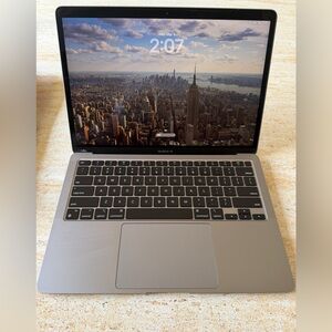 Apple MacBook Air M1 Chip 256GB